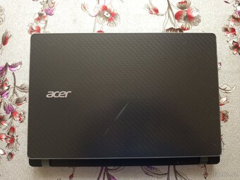 Acer Aspire v13 model: v3-371-34pw na náhradní díly. - 2