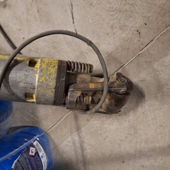 Bosch GSH 27 - 2