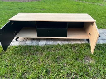 Stolek pod TV - 2