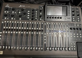 Behringer X32 - 2