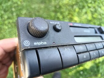 VW GOLF 3 / ORIGINÁLNÍ RÁDIO - 2