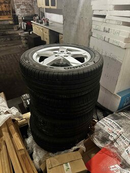 Alu kola Rial 5x112 R16, pneu Kumho ECSTA HS52 4RIB - 205/55 - 2