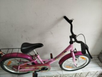 Dětské růžové kolo velikost  5-7 let - 2