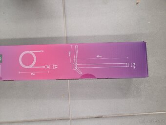 Vícebarevná stolní lampa - 2