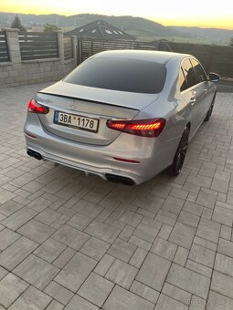 Mercedes E 200 4matic sedan AMG paket 2021 - 2