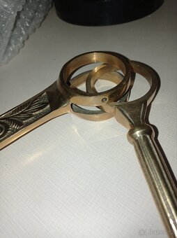 Prodám secesní mosazne drzaky zábradlí nebo garnýže - 2