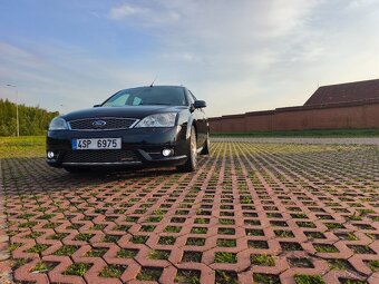 Ford Mondeo ST 220 - 2
