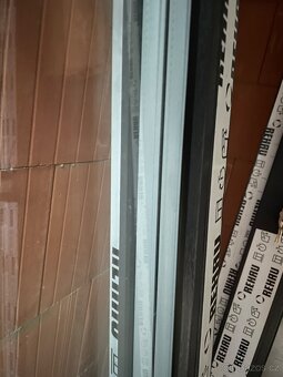 Prodám plastová okna fix - 2