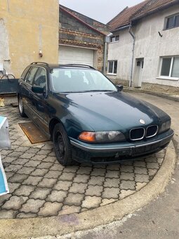 Bmw e39 520i 110kw - 2