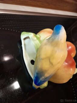 Porcelánová dekorace ptáčka - 2