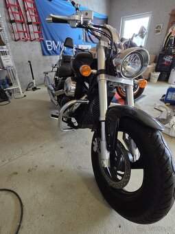 Suzuki Intruder M800 - 2