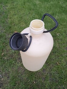 Plastový kanystr 25l - 2