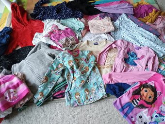 Dívčí oblečení vel. 104 - 2