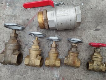 Mosazné šoupě - 2