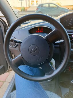 Chevrolet spark - 2