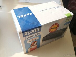 Nový switch ZYXEL ES-108E - 2