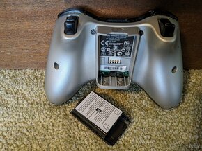Bezdrátový ovladač Xbox 360 Microsoft - Silver - 2