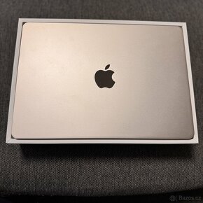 MacBook Air M2 2022, pěkný stav, 12 měsíců záruka - 2