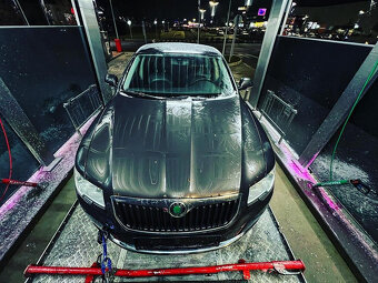 Veškeré náhradní díly Škoda Superb 2 sedan 11 CFGB KXY LF8M - 2