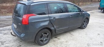 PEUGEOT 5008 1,6i 115kw,r.v.2010,naj:150tkm,NAVI,DOHODA - 2