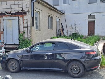 Alfa Romeo GT 1.9 JTD 16V - 2