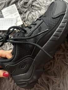 Adidas dětské 31,5 a 33 Černé - 2
