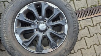 PRODÁM ORIGINÁLNÍ KOLA 18” NA JEEP GRANDCHEROKEE - 2