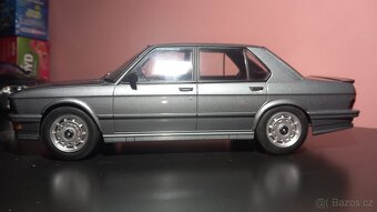 1:18 bmw 535i - 2