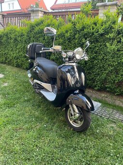 Retro Skútr 125 - 2