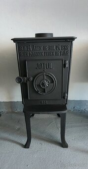 Litinová kamna Jotul F 601 N černý lak - 2