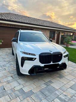 BMW x7 m60i , 2023/8 , 25.000km - 2