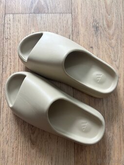 Yeezy Slide 41 - 2