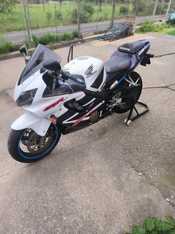 Honda CBR600 Fi 4 Sport - 2