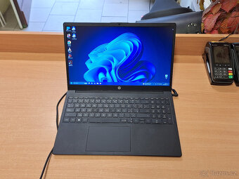 HP 15-FD745nc - 4x3.40GHz, 4GB DDR4, 128GB, bat 5-6h - 2