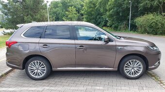 MITSUBISHI OUTLANDER 2.4 PHEV 4x4-2019-45600KM - 2