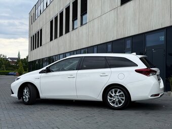 Toyota Auris Hybrid combi / 2016 - 2