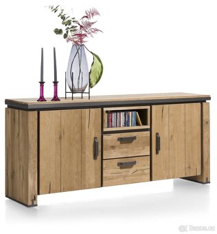 Masivní dubová komoda 180 cm – LED podsvícení, soft-close - 2