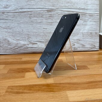 iPhone 8 64GB, černý (12 měsíců záruka) - 2