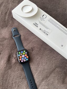 Apple Watch 8 45mm - 2