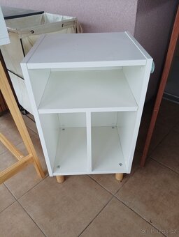 Stoleček a skříňka pro deti - 2