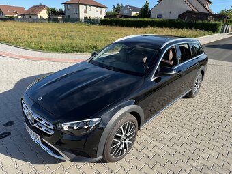E 220d 4-MATIC ALLTERRAIN,2022,FACELIFT,CZ,DPH,EXTRA STAV - 2