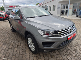 Volkswagen Touareg 3.0TDi V6 4x4 Xenon 360°Kamera - 2