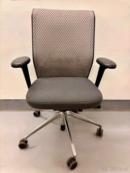 Kancelářská židle Vitra ID Mesh - 2