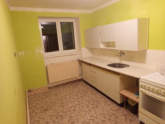 Prodej bytu 2+1 v ulici 1. Máje, Vejprnice (8 km od Plzně). - 2