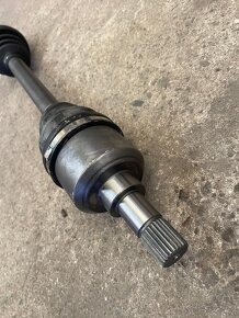 3272GG Levá poloosa - 2