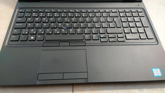 Dell Latitude 5590 - i5, 8GB RAM, SSD 256GB - 2