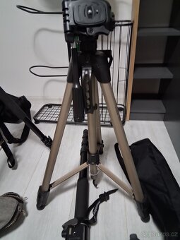 Prodám stativ Hama a Manfrotto - 2