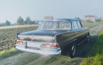 Mercedes Benz 230S - 2