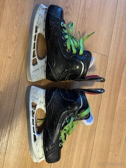 Hokejové brusle Bauer vel 32 - 2