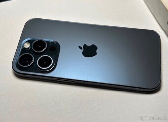 iPhone 15 Pro 256GB - 2